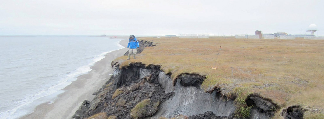 Permafrost erosion in Alaska. Photo: USGS / M. Torre Jorgenson